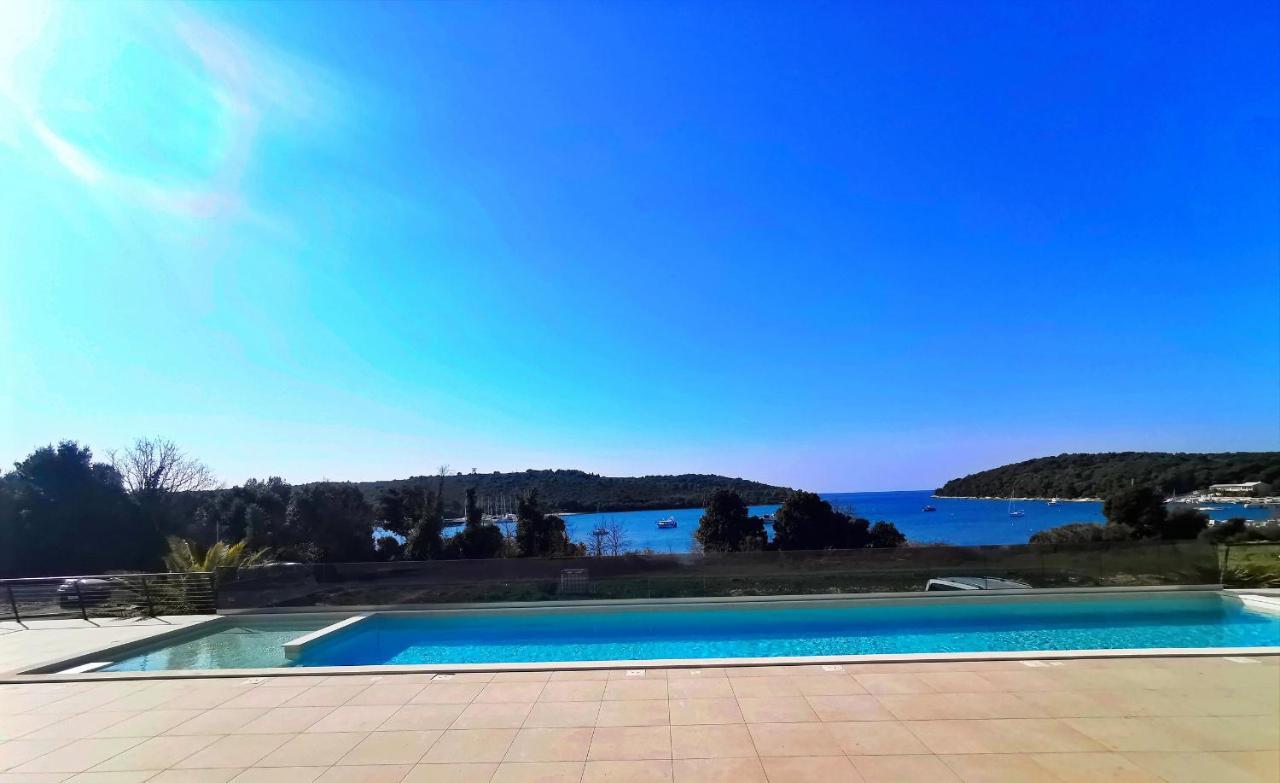 Black Pearl - Luxury Seaside App With Pool & Bbq, Istra Банджоле Экстерьер фото